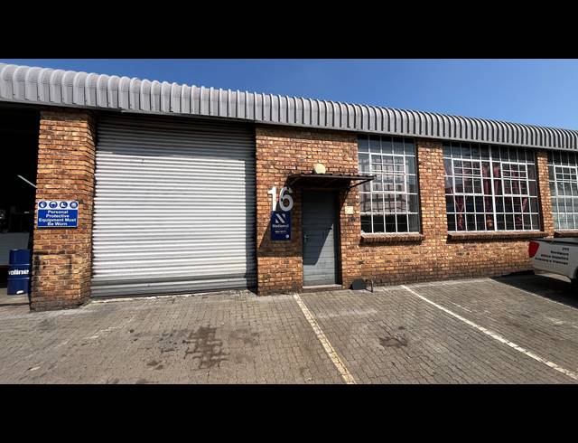 301M² WAREHOUSE FOR SALE IN ISANDO